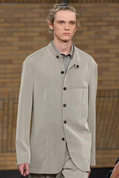 Look 67